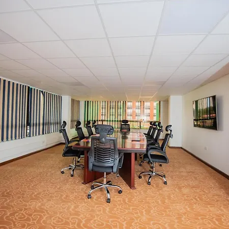 The Crossroads Hotel, Westlands Nairobi Exterior photo