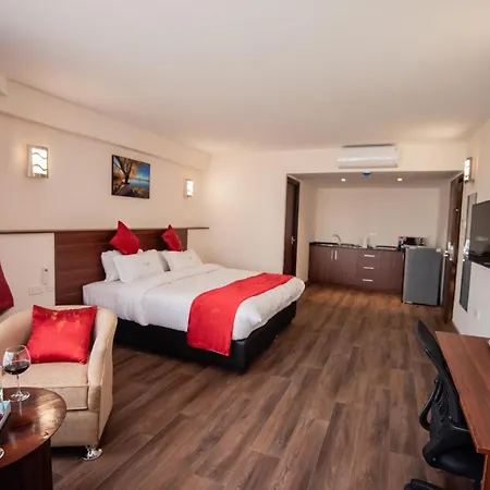 The Crossroads Hotel, Westlands Nairobi Exterior photo