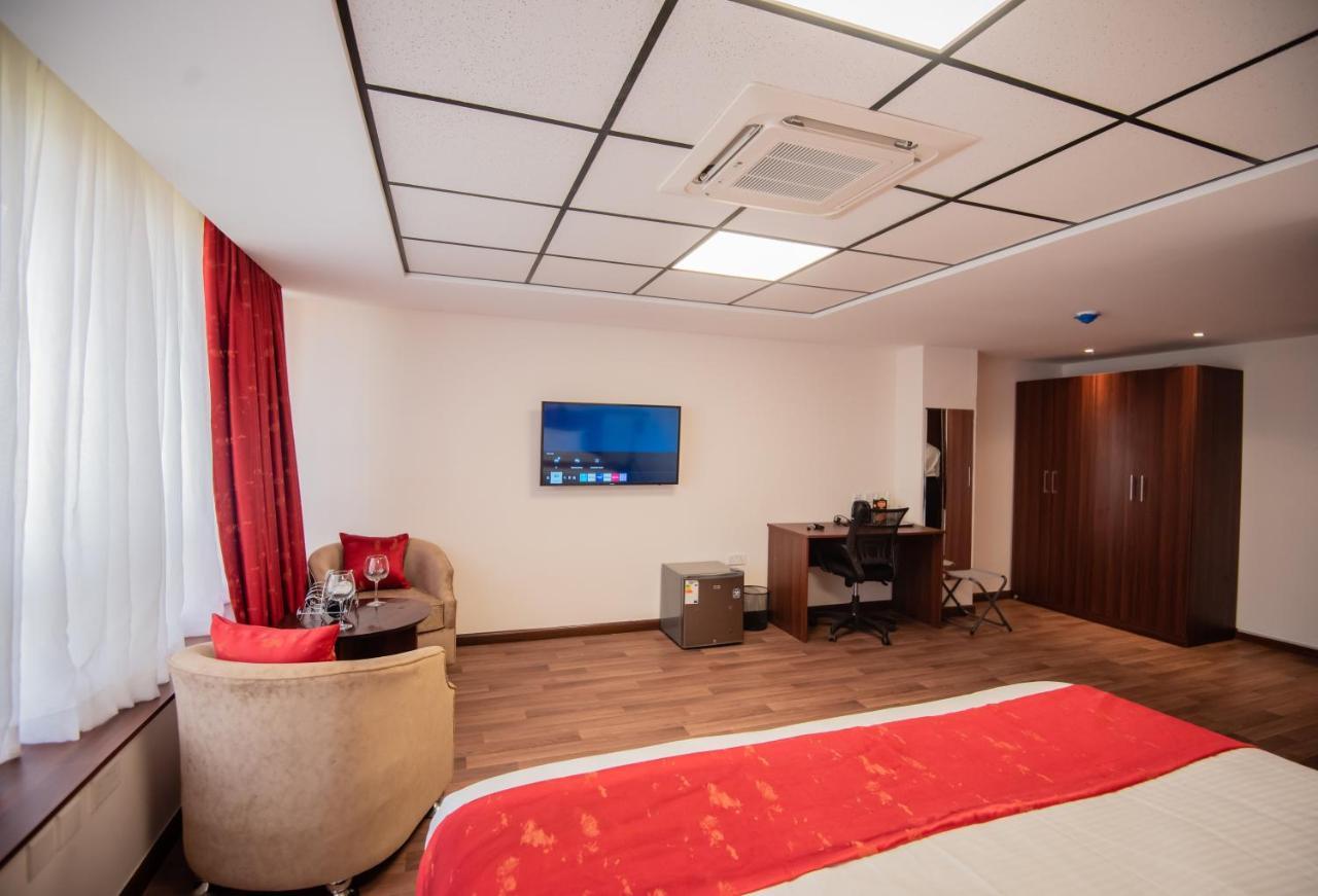 The Crossroads Hotel, Westlands 3* Найроби
