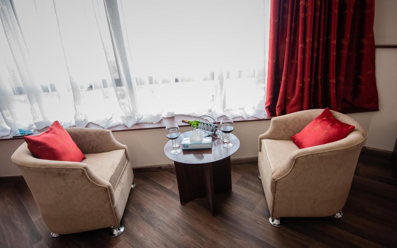 The Crossroads Hotel, Westlands Отель 3*